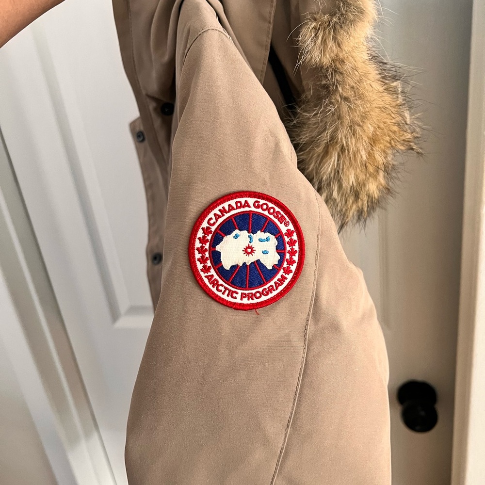 Canada Goose Victoria Parka in Tan - Picture 3 of 11